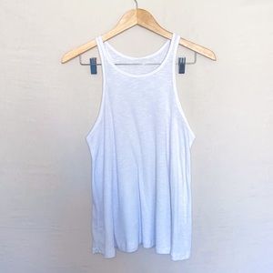 ❌SOLD❌Ribbed White Tank Slight Racer Back Scoop Neck